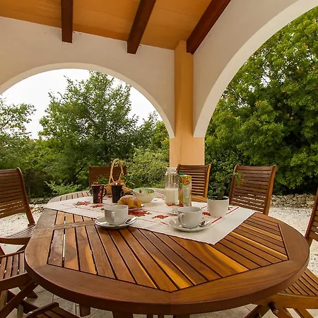 Maggie By Interhome Villa