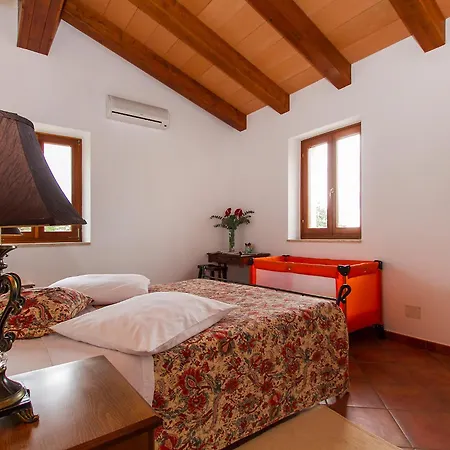 Maggie By Interhome Villa *