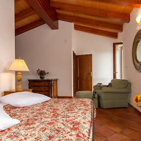 Maggie By Interhome Villa Valhova