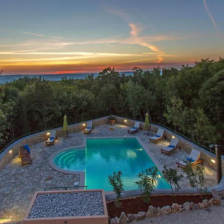 Villa Maggie By Interhome